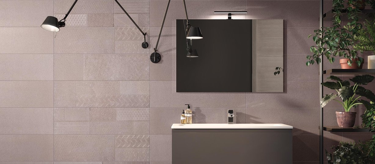 metal mesh Brown tiles Modern style Bathroom